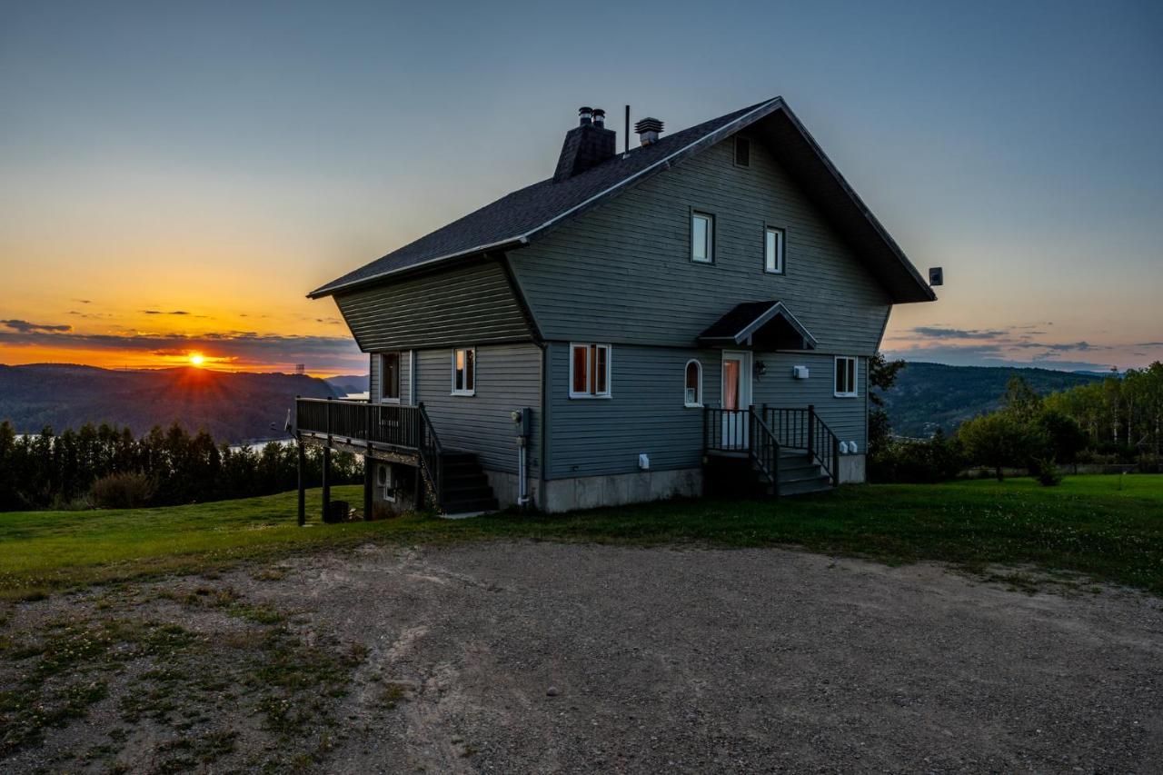 Montfjord - Chalets, Vue Spectaculaire Et Spa. Chantafjord #4 Sacre-Coeur Exterior foto